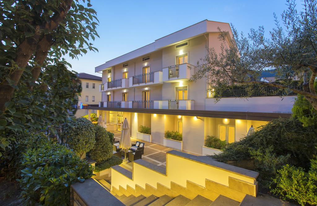 Virgilio Grand Hotel Sperlonga Exterior foto