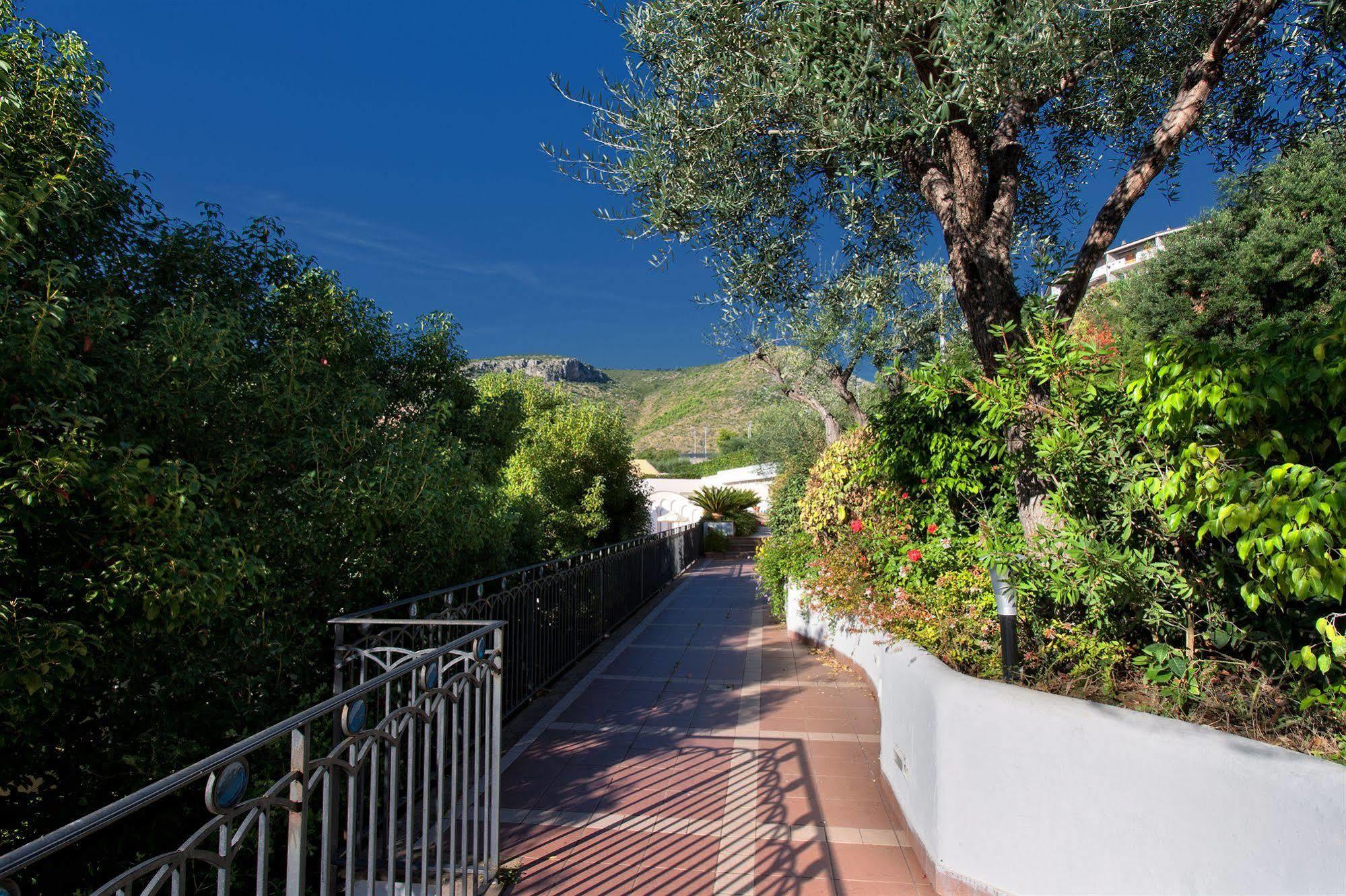 Virgilio Grand Hotel Sperlonga Exterior foto